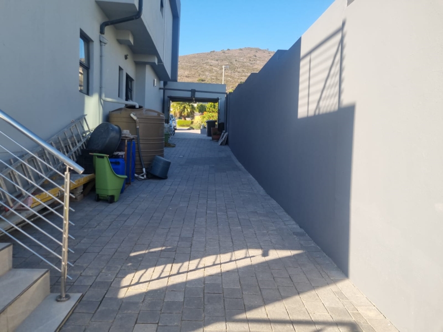 3 Bedroom Property for Sale in Baronetcy Estate Western Cape